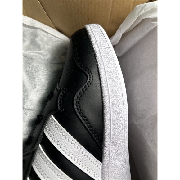 ADIDAS HOOPS 4.0 Men\'s Sz 10.5 Sneakers Low Top Shoes BLACK/WHITE - NEW WITH BOX main image 4